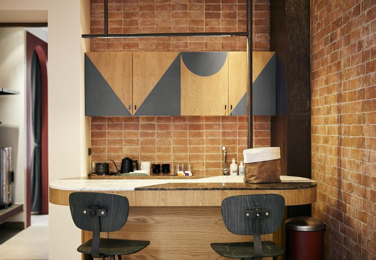 Dining Room 8