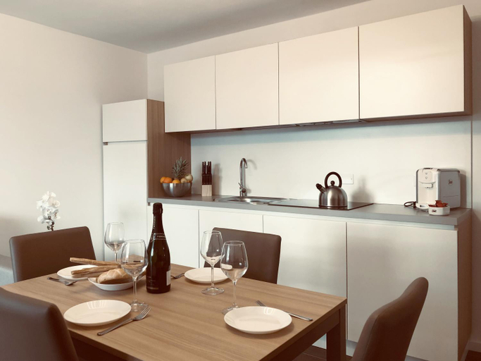 Others 5, Residence Aurora, Trento