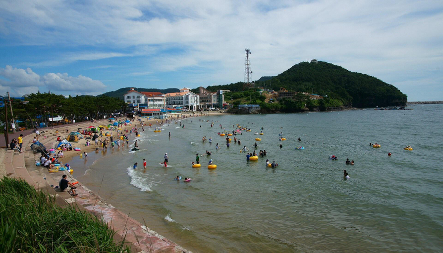Others 3, Buan Bada Poongkyung Pension, Buan