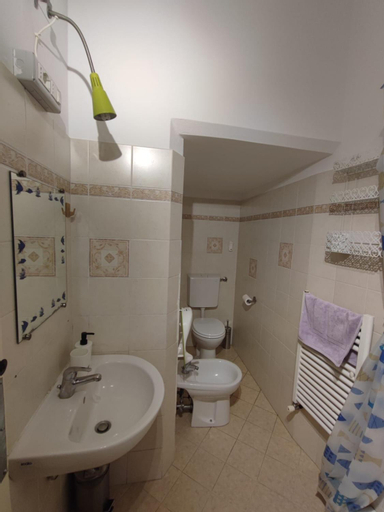 Bedroom 3, La Casetta del Bianconiglio by SMART-HOME, Genova
