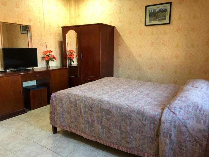 Bedroom 3, Thaveesinh Hotel, Houixai