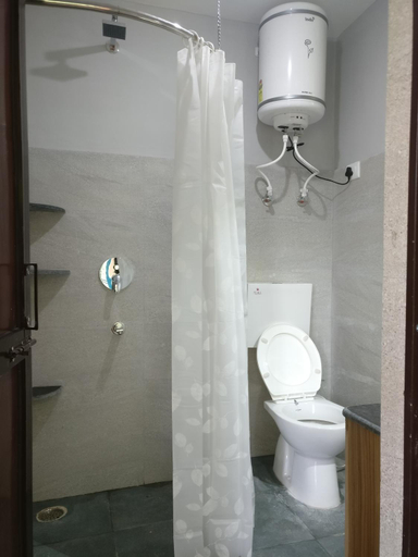Bathroom 1, White Rabbit Guest House, Kangra