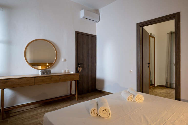 4, Valentina's Apartments, Crete