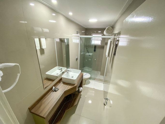 Bathroom 3, SIBARA FLAT HOTEL AND CONVENCOES, Balneário Arroio do Silva