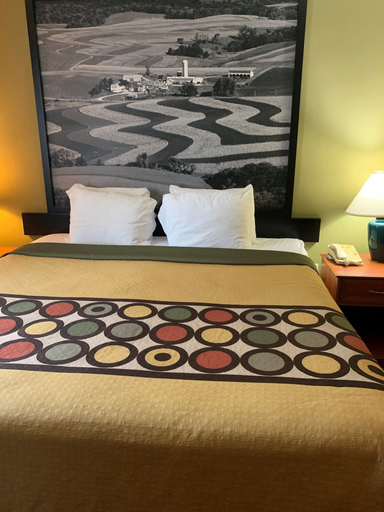 Bedroom 3, Super 8 by Wyndham Sparta, Monroe