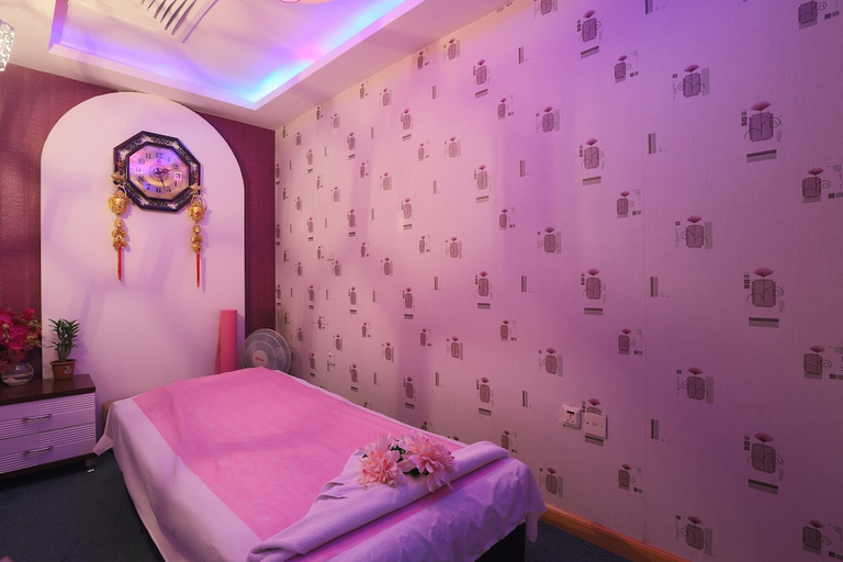 Bedroom 2, Eureka Hotel, Dubai