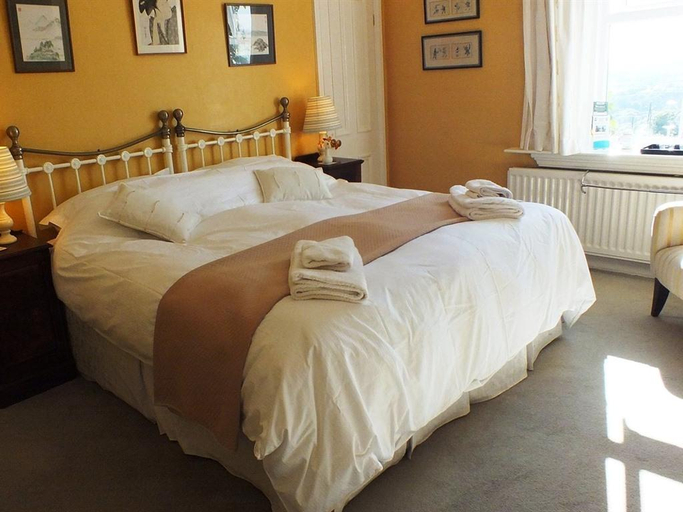 Bedroom 5, Dowfold House, Durham