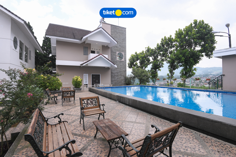 Sport & Beauty 2, Villa Bening, Bandung