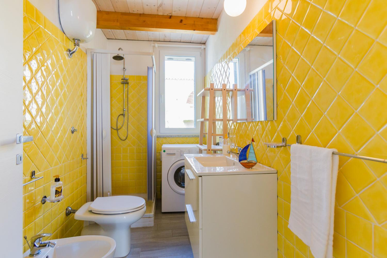 Bathroom 3, Residence Fior di Sulcis, Carbonia-Iglesias