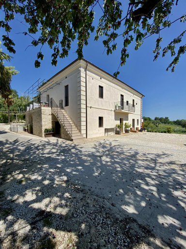 Others 5, La Cascina di Chiara, Chieti