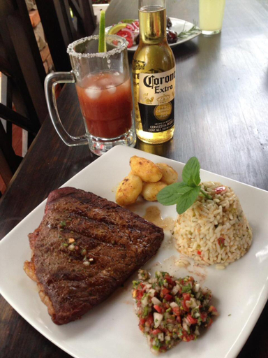 Food & Drinks 4, Cabanas de Tzununa, NA