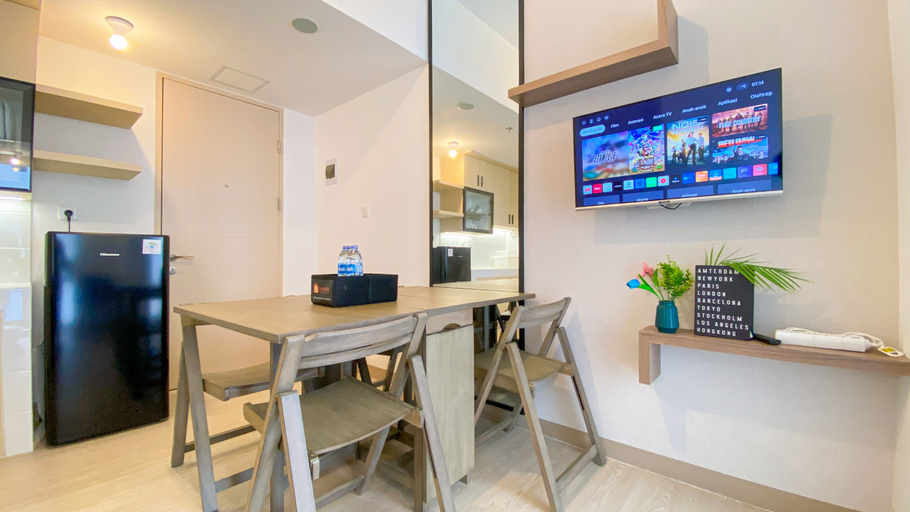 Others 4, Good and Spacious 1BR Tokyo Riverside PIK 2 Apartment By Travelio, Tangerang