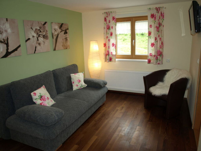 Others 4, Amazing Apartment in Schrocken, Bregenz