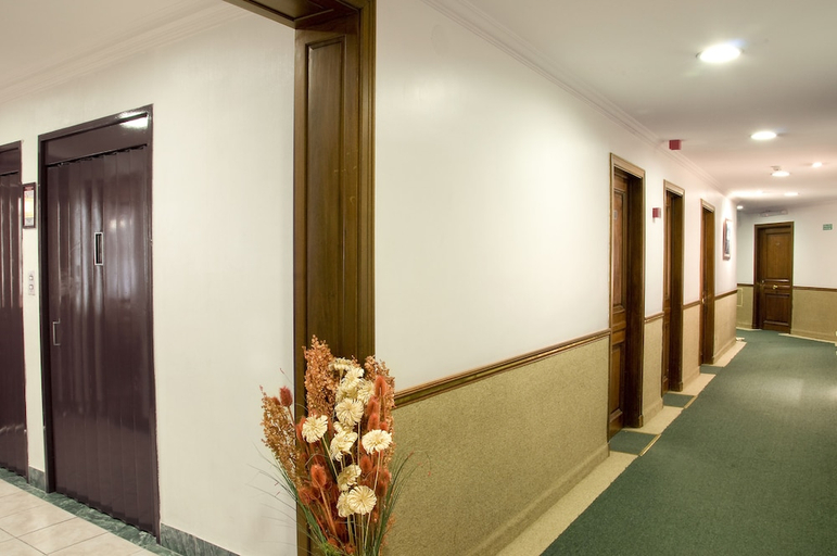 Others 4, Hotel Regis, Distrito Federal