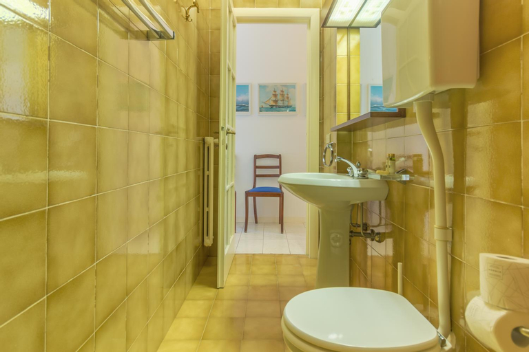 Bedroom 3, Casa Andina, Genova