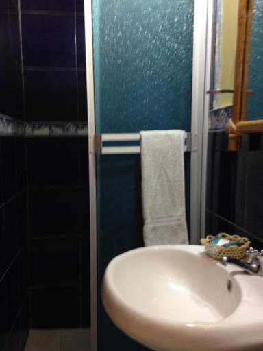 Others 4, Hostal Surf Olon, Santa Elena