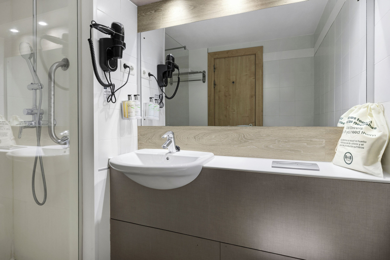 Bathroom 4, B&B Hotel Las Rozas, Madrid