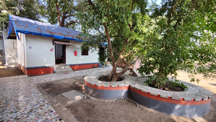 Others 3, Kamat Cottages, Palghar