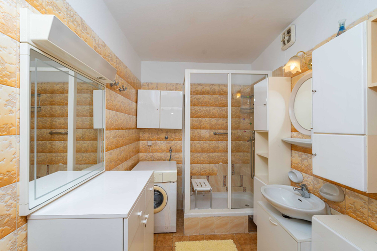 Bathroom 3, Apartment Begovica, Dubrovnik