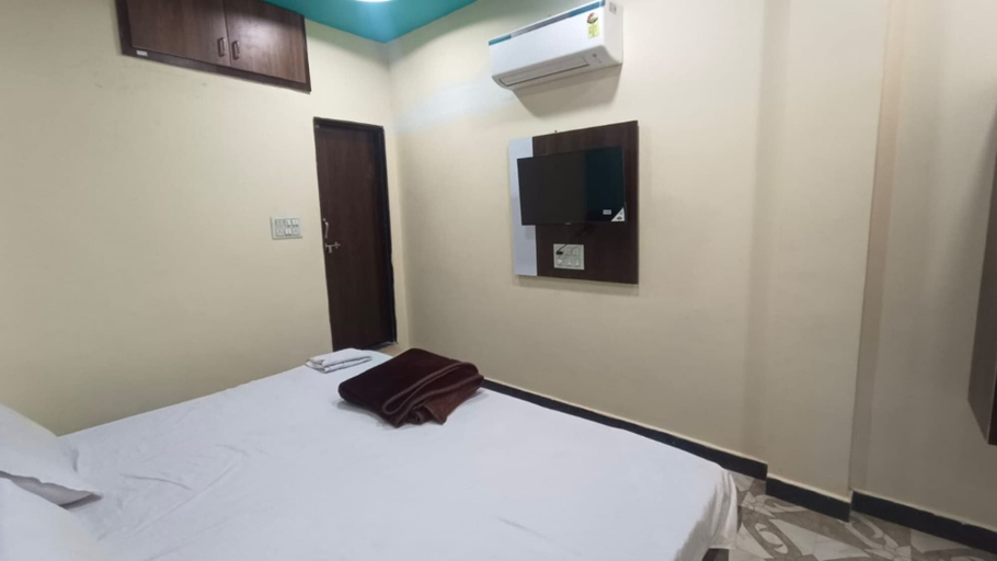 Bedroom 2, Goroomgo Priyanshi Palace Ujjain, Ujjain