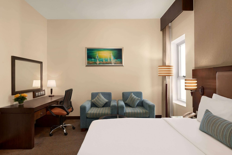 Bedroom 3, Ramada By Wyndham Deira, Dubai