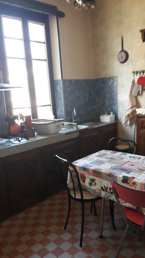 Others 3, Chez Virginie - chambre du Bourg, Hautes-Pyrénées