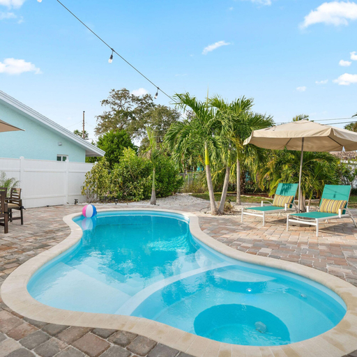 Pool, Heated Pool Hot tub Close to Beach Pet Friendly, Pinellas