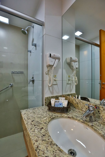 Bathroom 4, Quality Hotel & Suites Brasilia, Brasília