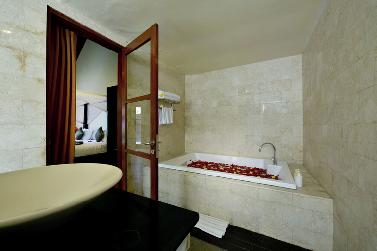 Bathroom 4