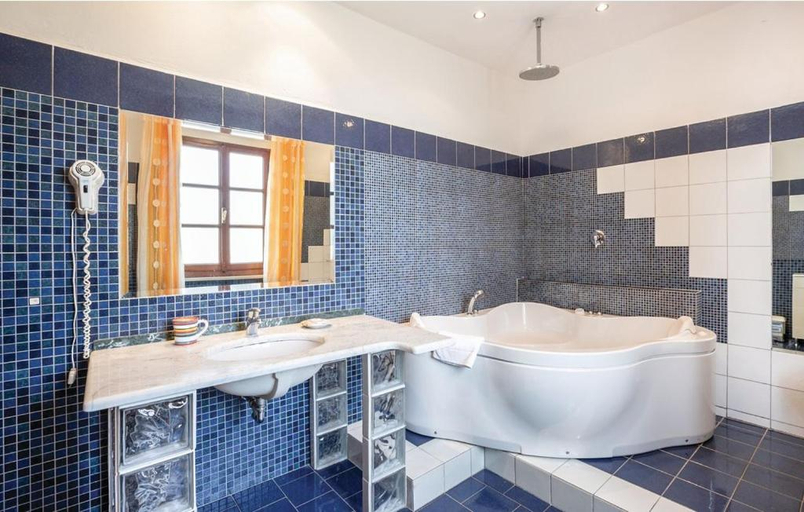 Bathroom 3, Agriturismo Mannaioni, Pisa