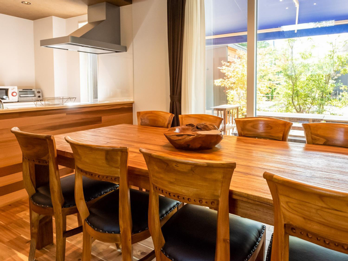 Dining Room 8
