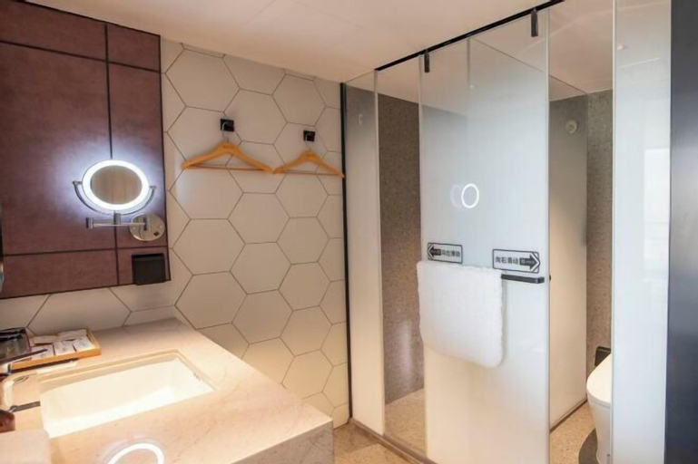 Bathroom 9