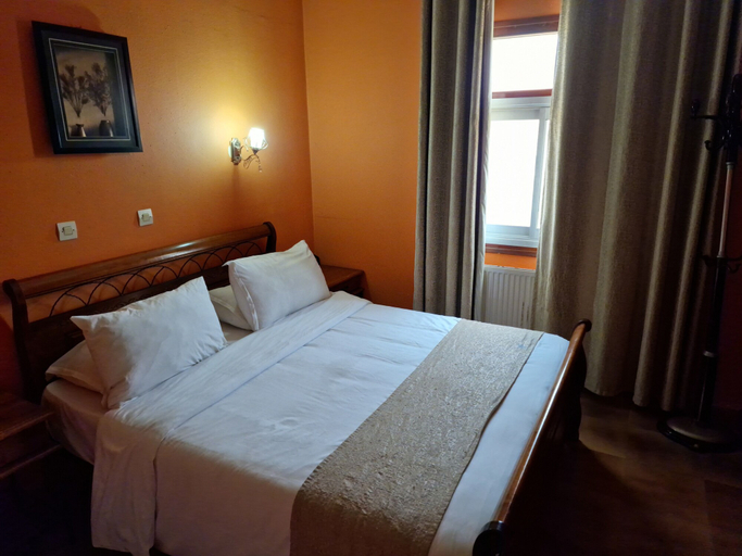 Bedroom, Tlidjene ain taya, Haraoua