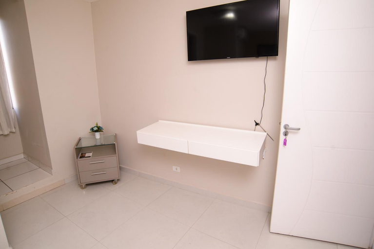 Others 4, ASP hospedaria, Paranaguá