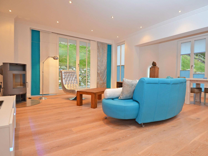 Others 5, Villa Johanna in Sellin - WG 11 mit Kamin und großer Terrasse, Vorpommern-Rügen
