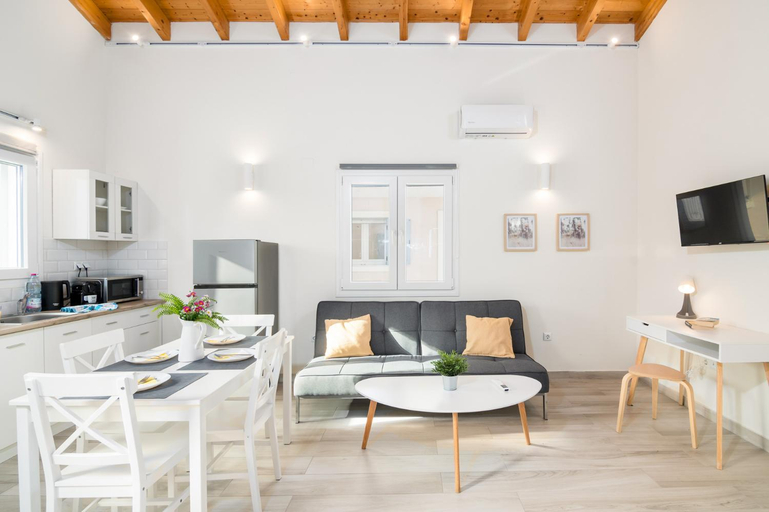 Others 5, Windrose Apartments - Shared Pool, Ionian Islands