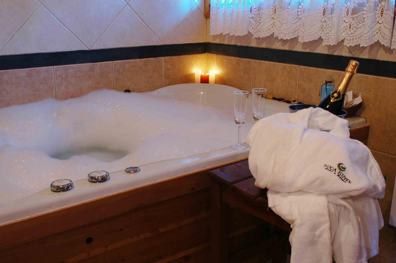 Bathroom 12