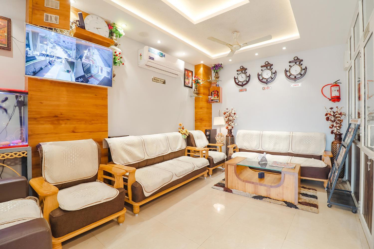Public Area 2, FabHotel Holiday Grand, Patna