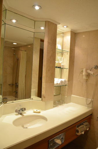 Bathroom 21
