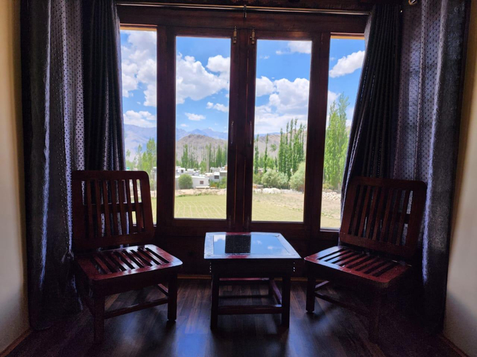 Public Area, Hotel Karzoo Palace, Leh