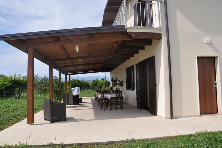 Exterior view 2, Artemis, Cosenza