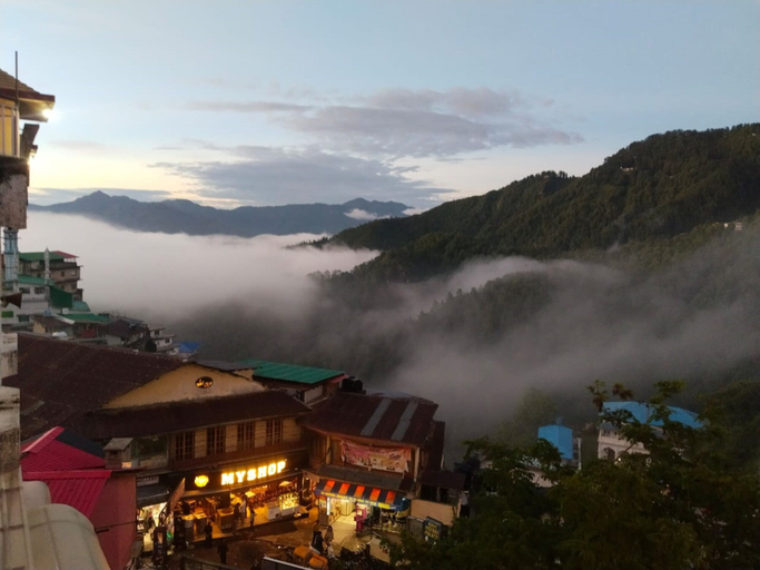 Exterior & Views, Goroomgo Thee Aura Mussoorie, Dehradun