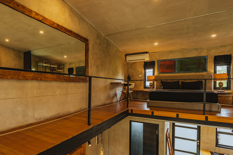 Dining Room 29