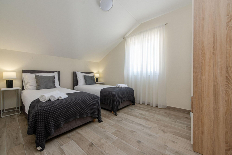 Bedroom 4, Villa Petar Zadarvillas, Benkovac