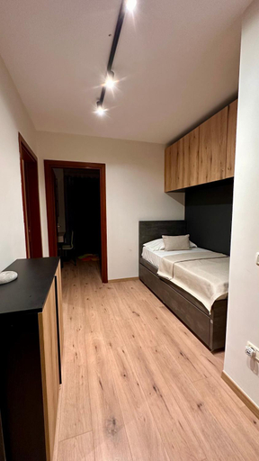 Bedroom 2, Vacation Vibes - Modern Apartment in Golem near sea, Kavajës