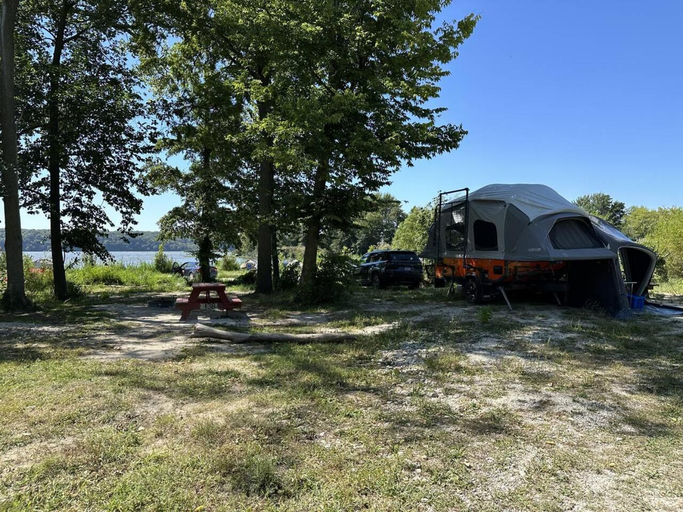 Others 2, KAYAK STARVED ROCK CAMPGROUND, La Salle