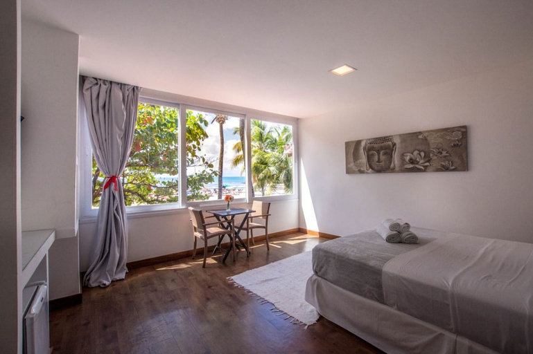 Bedroom 2, Sambass lounge beach cafe and Pousada, Cairu