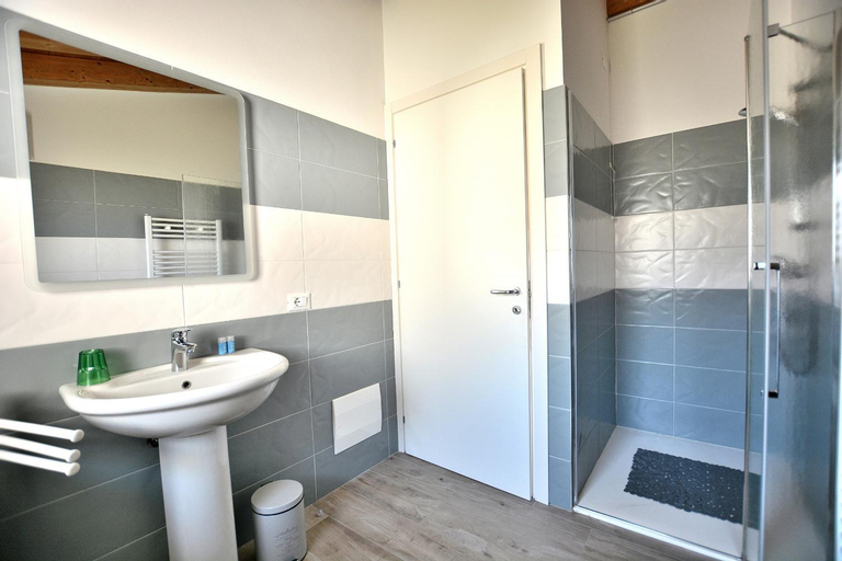 Bedroom 3, Blue Apartment in Marciaga di Costermano, Verona