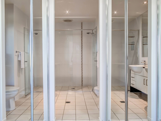 Bathroom 3, Drift Apartments, Tweed Heads