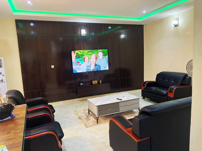Others 5, Ayinde Homes, AbujaMun